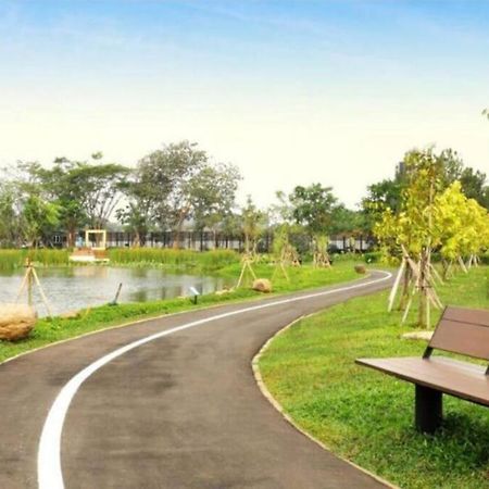 Marigold Apartment Nava Park Central Bsd Tangerang Ngoại thất bức ảnh