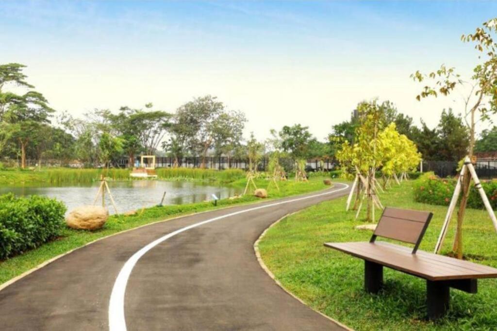 Marigold Apartment Nava Park Central Bsd Tangerang Ngoại thất bức ảnh
